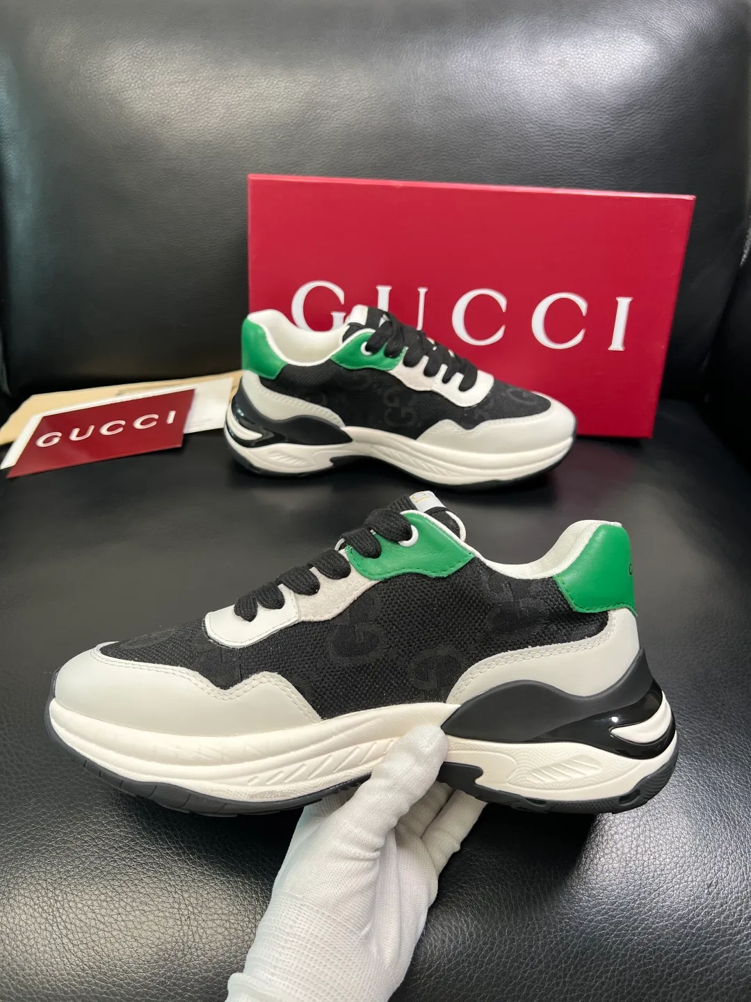 Men's shoes 💰800 Gucci top purchasing Gucci counter new model, original factory configuration imported cowhide from Italy with printed fabric, imported cowhide lining, breathable and comfortable, sole: original factory special sole is super comfortable, original factory and single goods are high quality, welcome to compare, code number 38-44 (customized 45)
